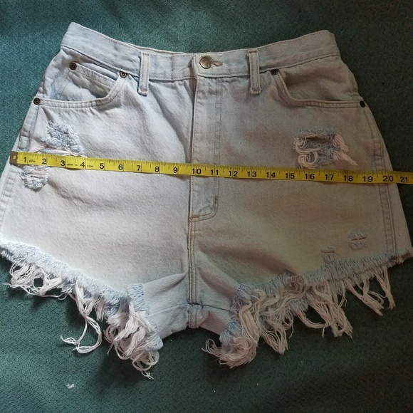 Vintage Super High Waisted Distressed Cut Offs - Picture 5 of 7